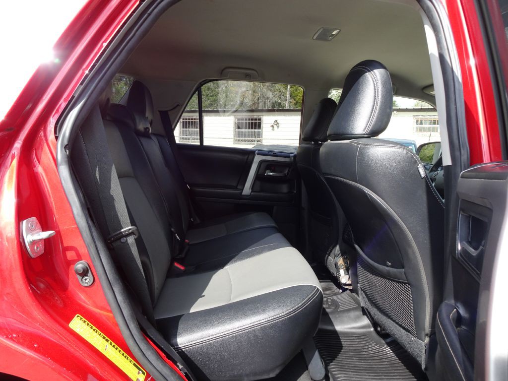 2019 Toyota 4Runner Image 25