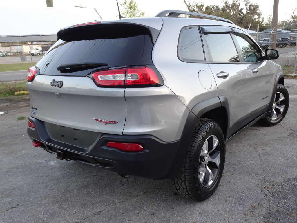 2017 Jeep Cherokee Image 6