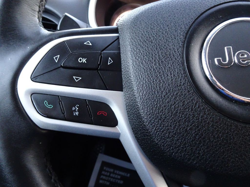 2017 Jeep Cherokee Image 22