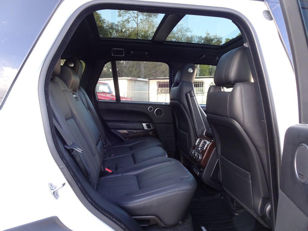 2014 Land Rover Range Rover Image 18