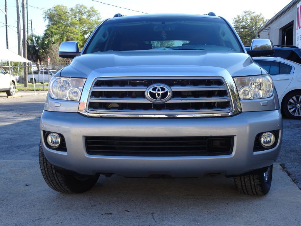 2010 Toyota Sequoia Image 2