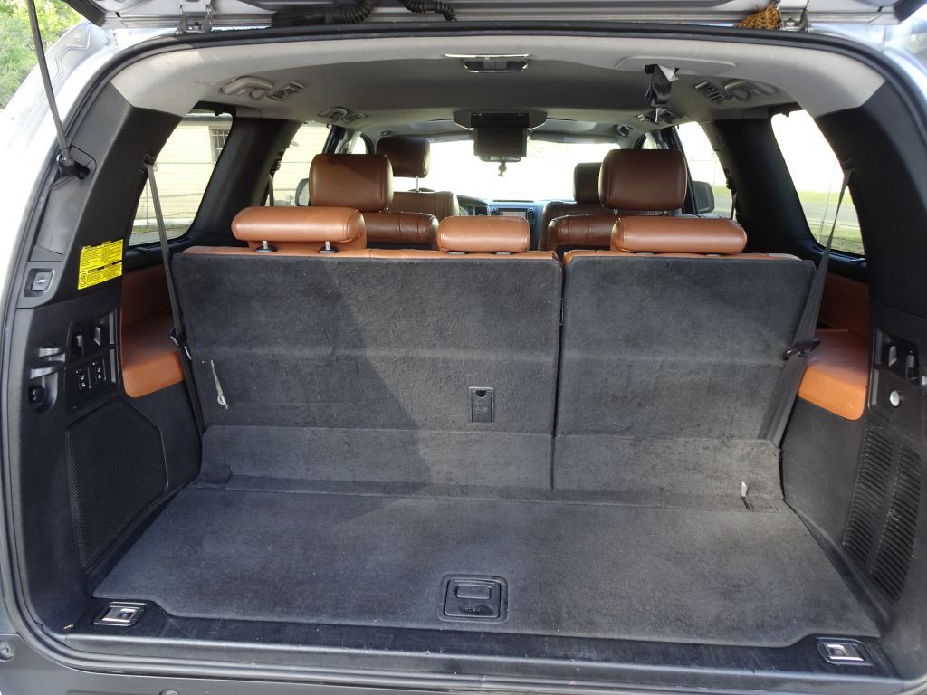 2010 Toyota Sequoia Image 21