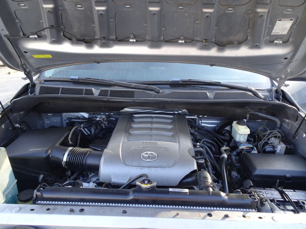 2010 Toyota Sequoia Image 29