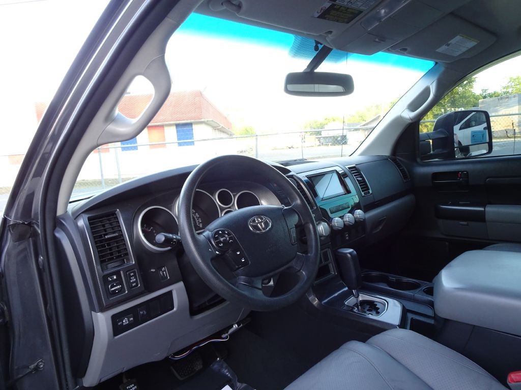 2013 Toyota Tundra Image 11