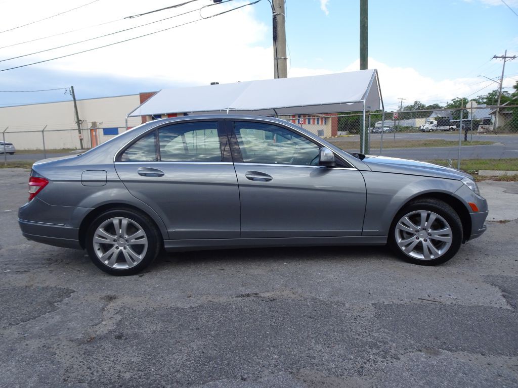2008 Mercedes-Benz C-Class Image 4