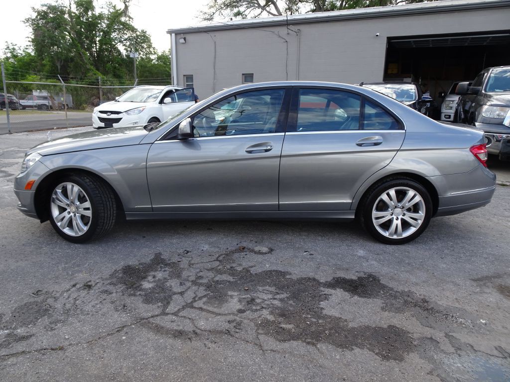 2008 Mercedes-Benz C-Class Image 8