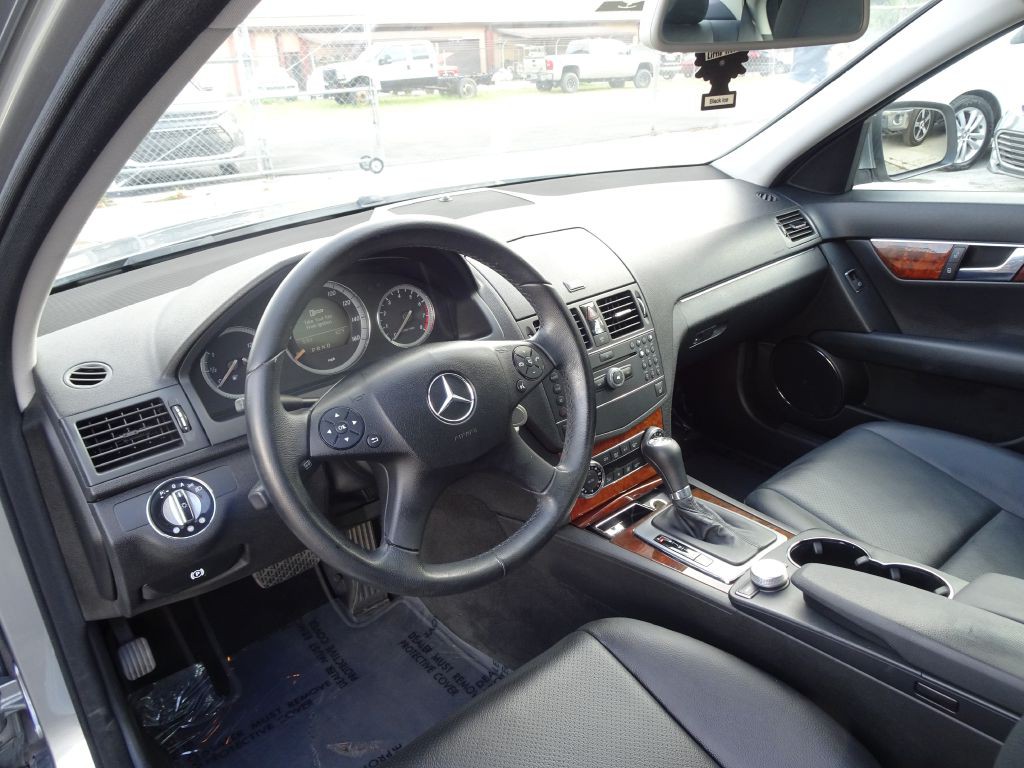 2008 Mercedes-Benz C-Class Image 10