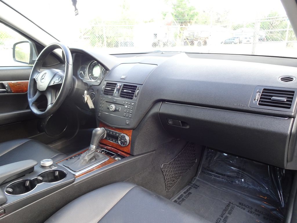 2008 Mercedes-Benz C-Class Image 15