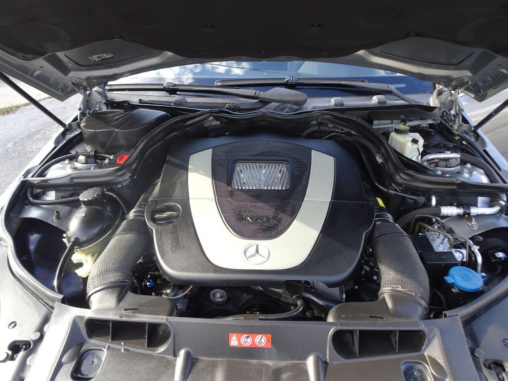 2008 Mercedes-Benz C-Class Image 23