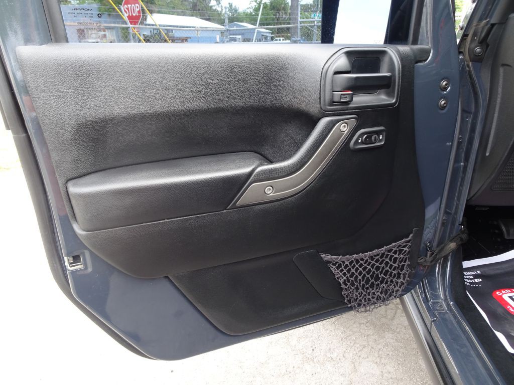 2016 Jeep Wrangler Unlimited Image 12