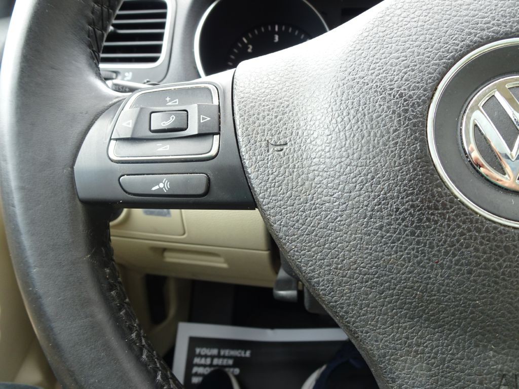 2014 Volkswagen Jetta Image 21
