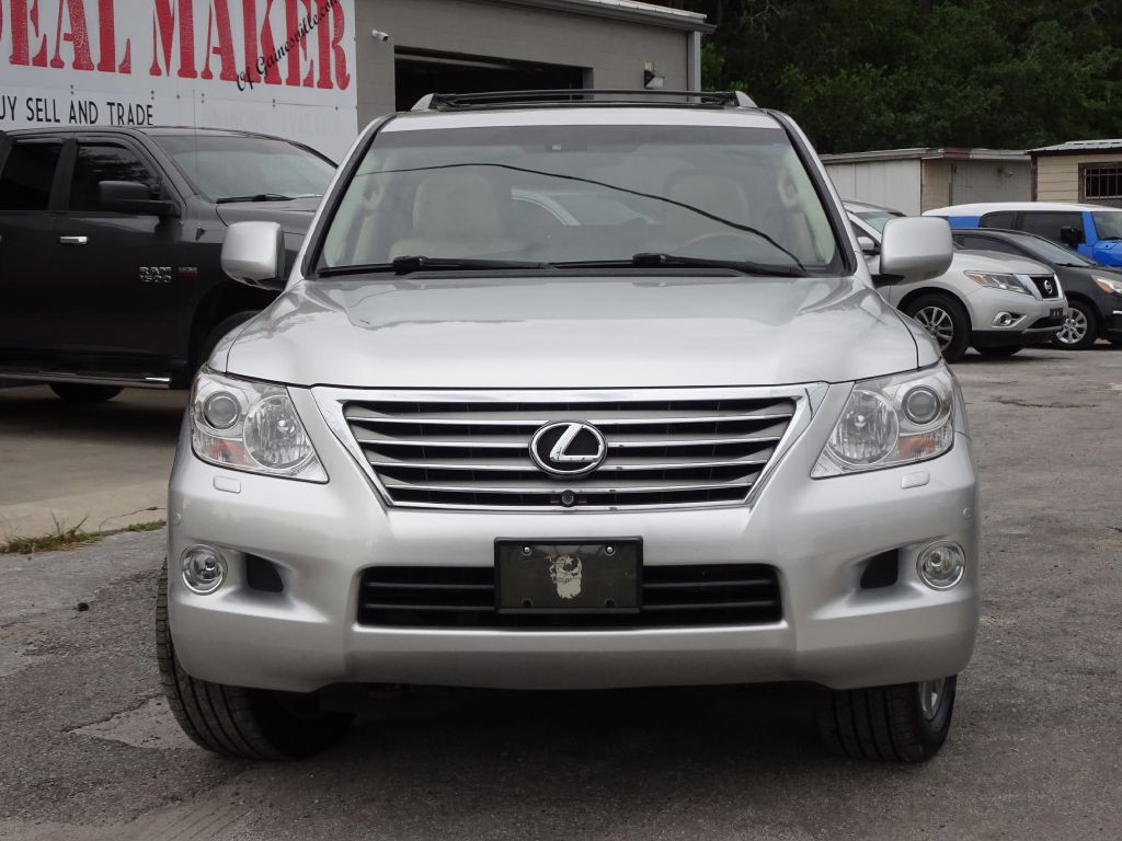 2011 Lexus LX Image 3