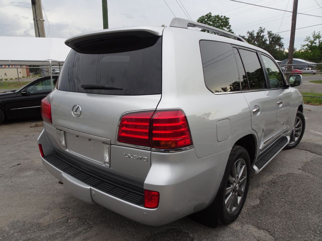 2011 Lexus LX Image 6