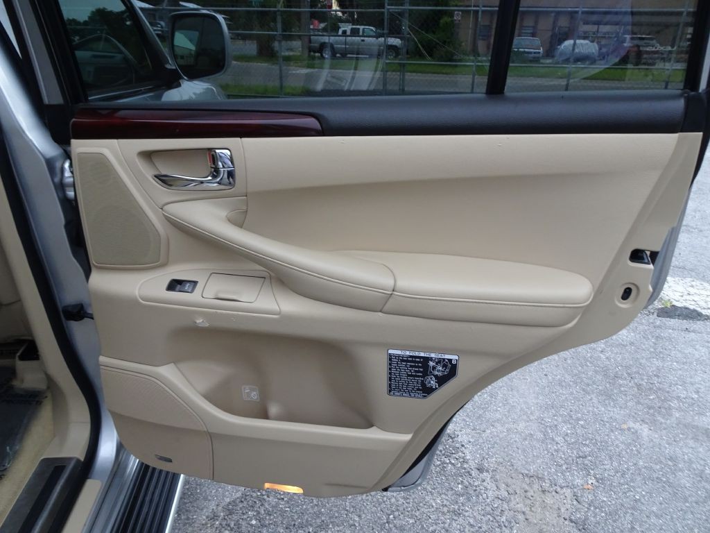 2011 Lexus LX Image 20