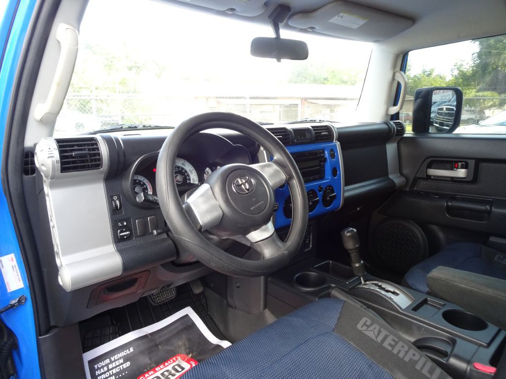 2007 Toyota FJ Cruiser Image 11