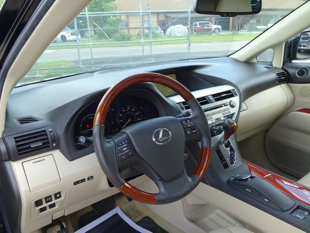 2010 Lexus RX Image 10