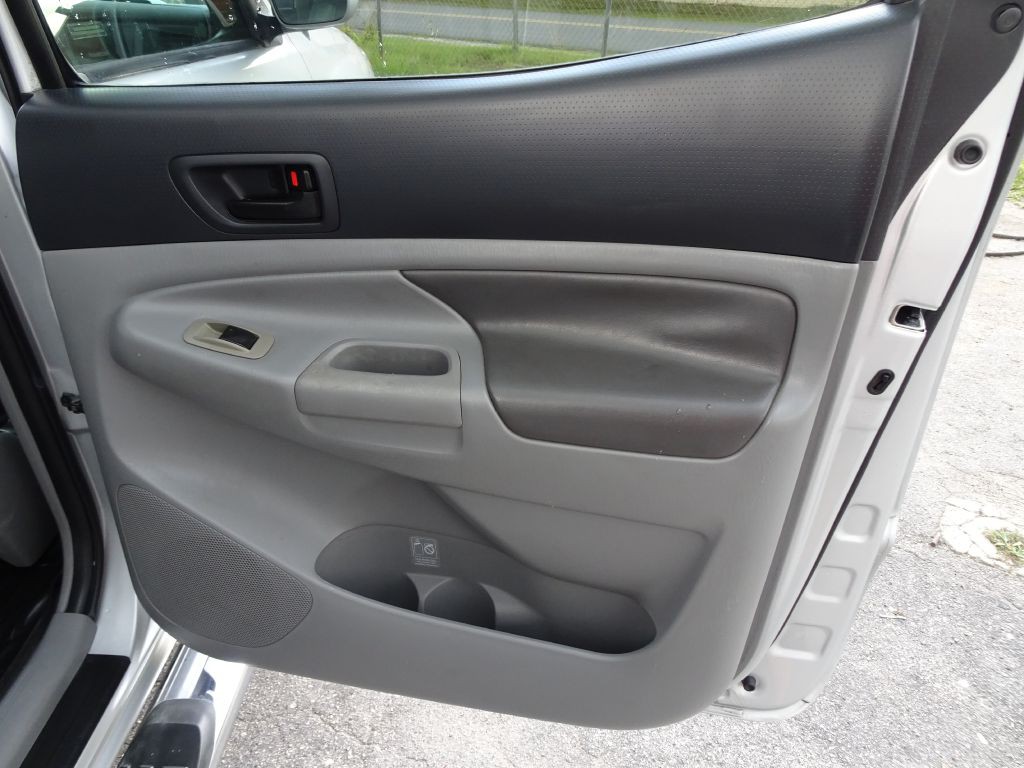 2005 Toyota Tacoma Image 20