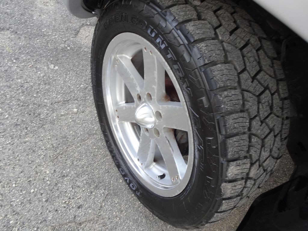 2005 Toyota Tacoma Image 28