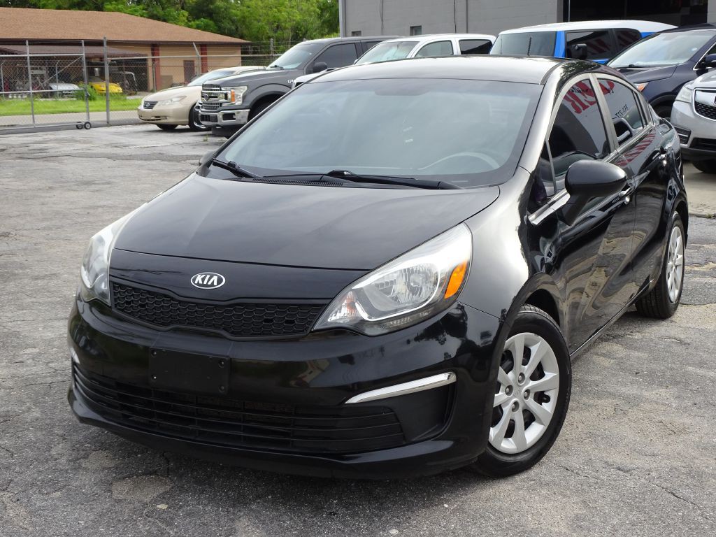 2017 Kia Rio Image 1