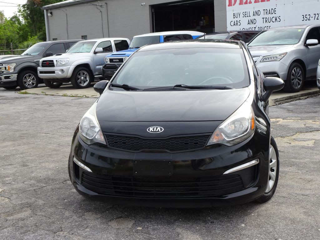2017 Kia Rio Image 2