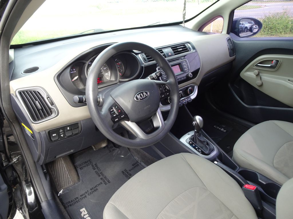 2017 Kia Rio Image 11