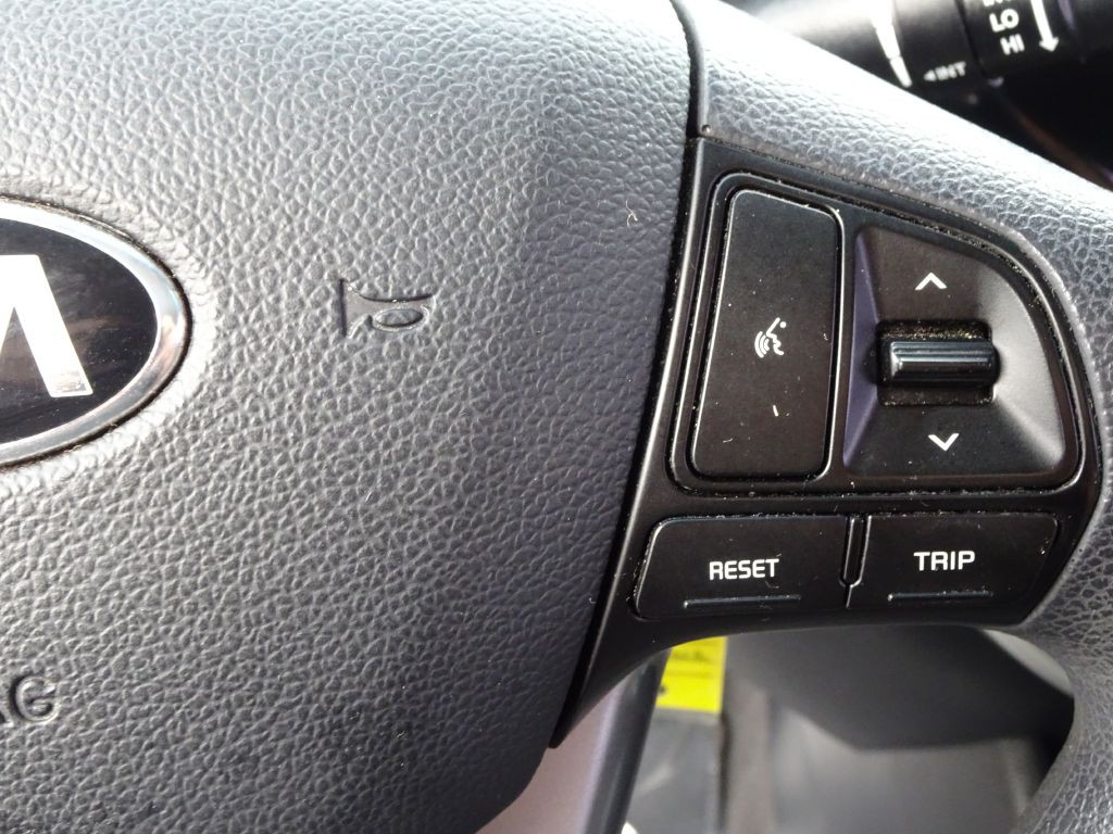 2017 Kia Rio Image 23