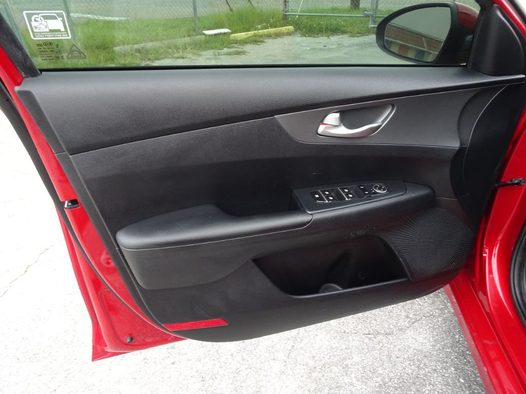 2019 Kia Forte Image 12