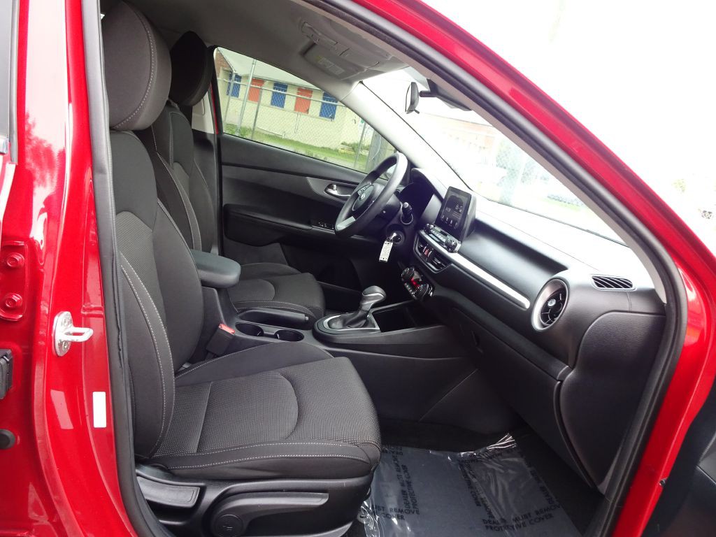 2019 Kia Forte Image 16