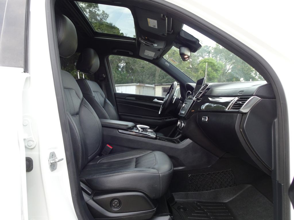 2017 Mercedes-Benz GLS-Class Image 16