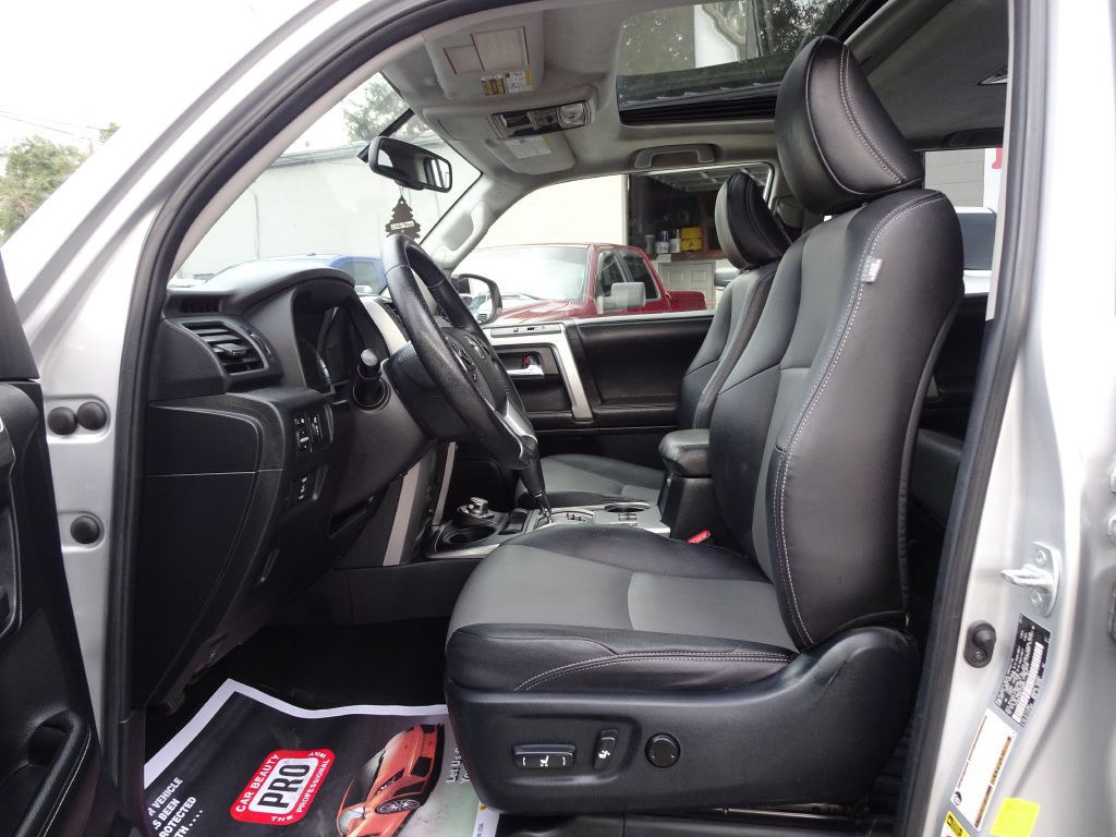 2014 Toyota 4Runner Image 11