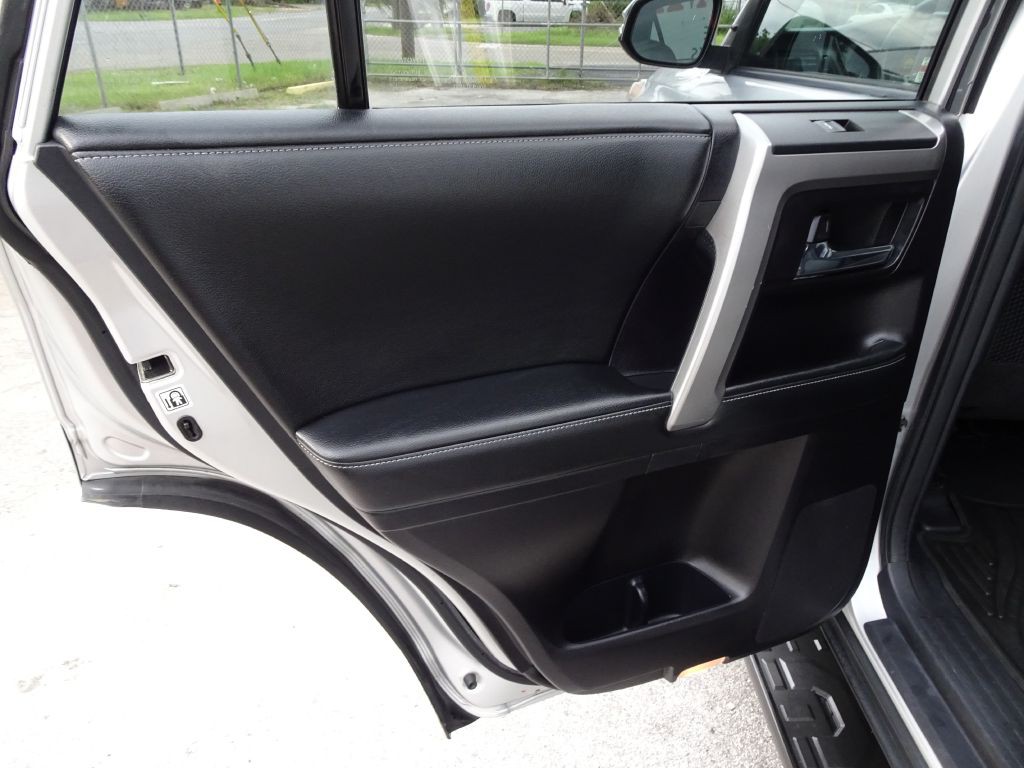 2014 Toyota 4Runner Image 14