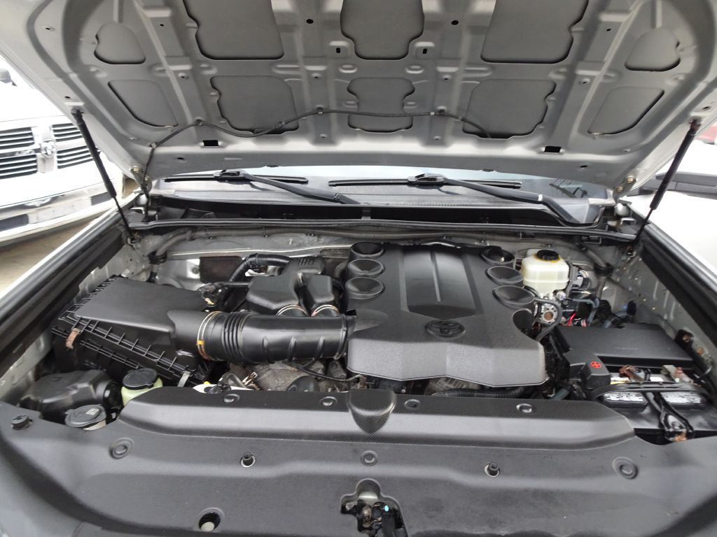 2014 Toyota 4Runner Image 27