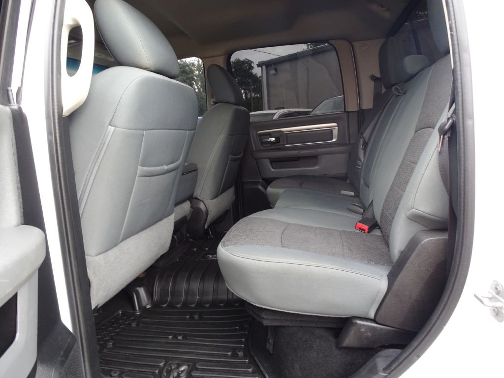 2015 RAM 1500 Image 13