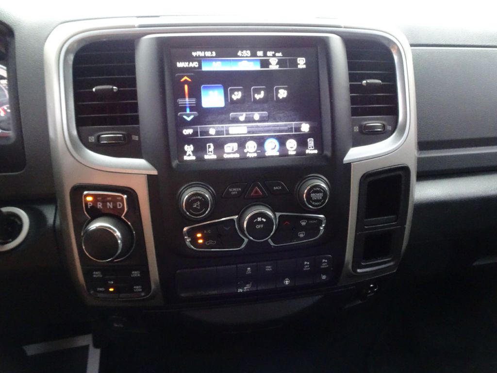 2015 RAM 1500 Image 23