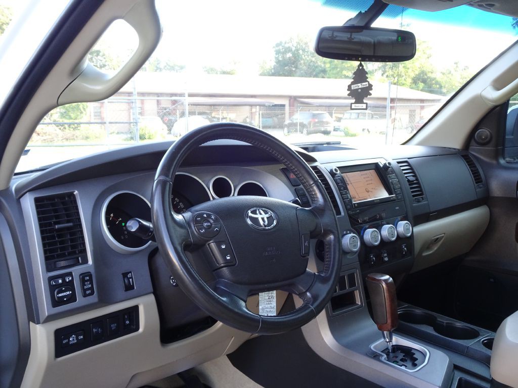 2010 Toyota Tundra Image 10