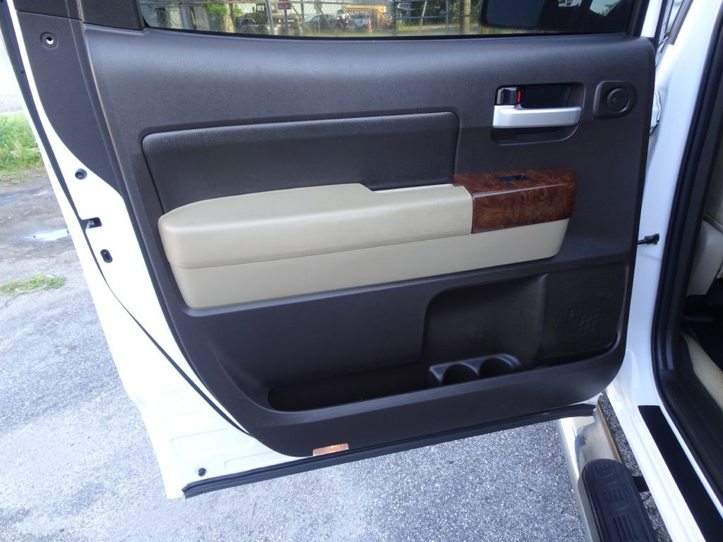 2010 Toyota Tundra Image 14