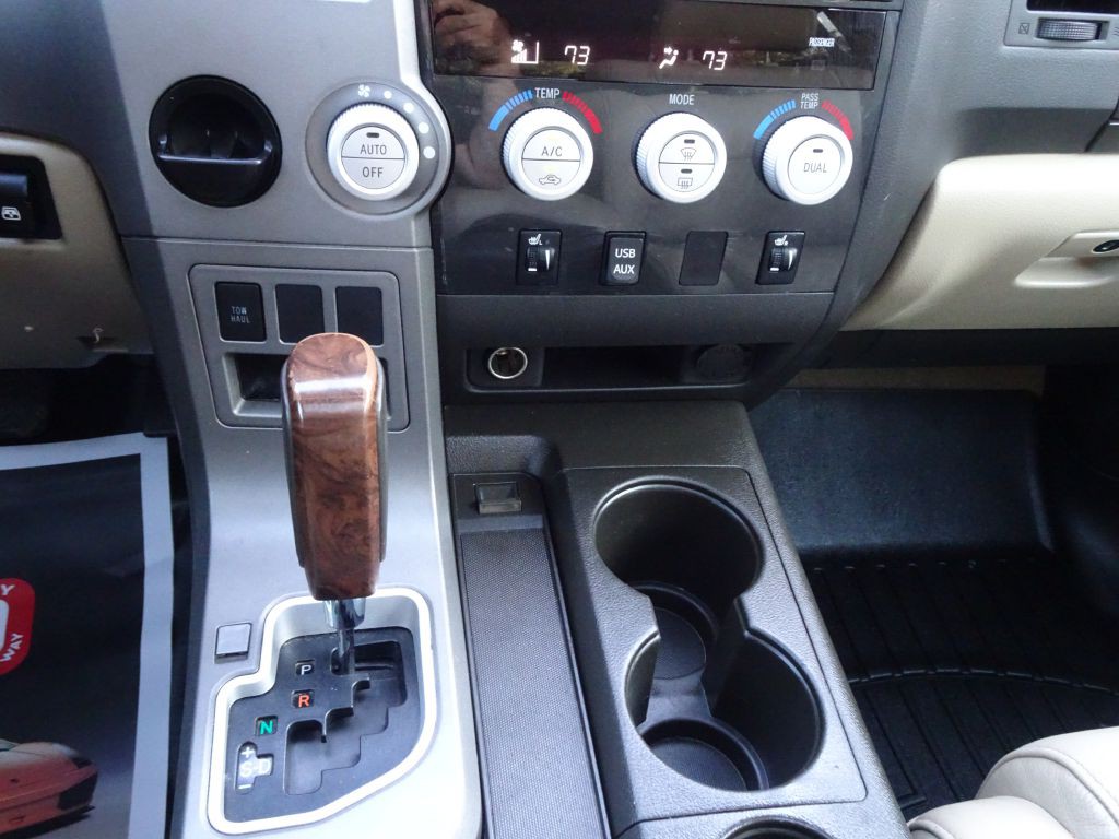 2010 Toyota Tundra Image 25