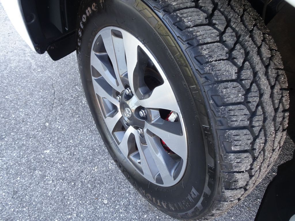 2010 Toyota Tundra Image 28