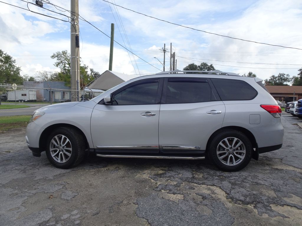 2014 Nissan Pathfinder Image 9