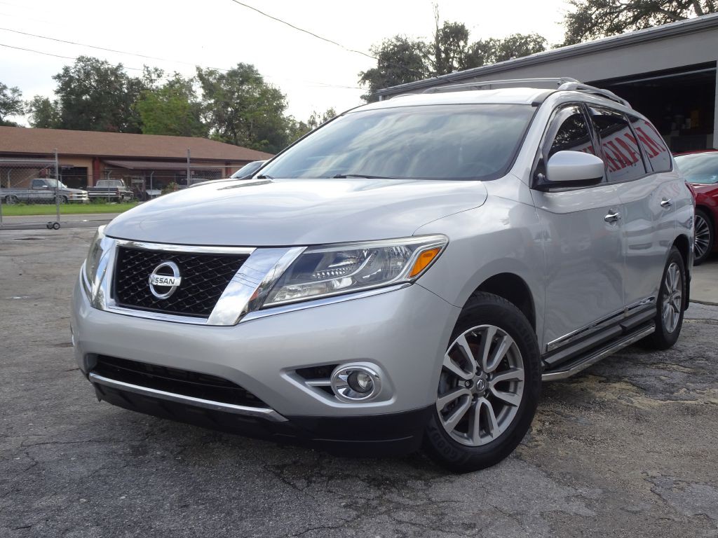 2014 Nissan Pathfinder Image 10