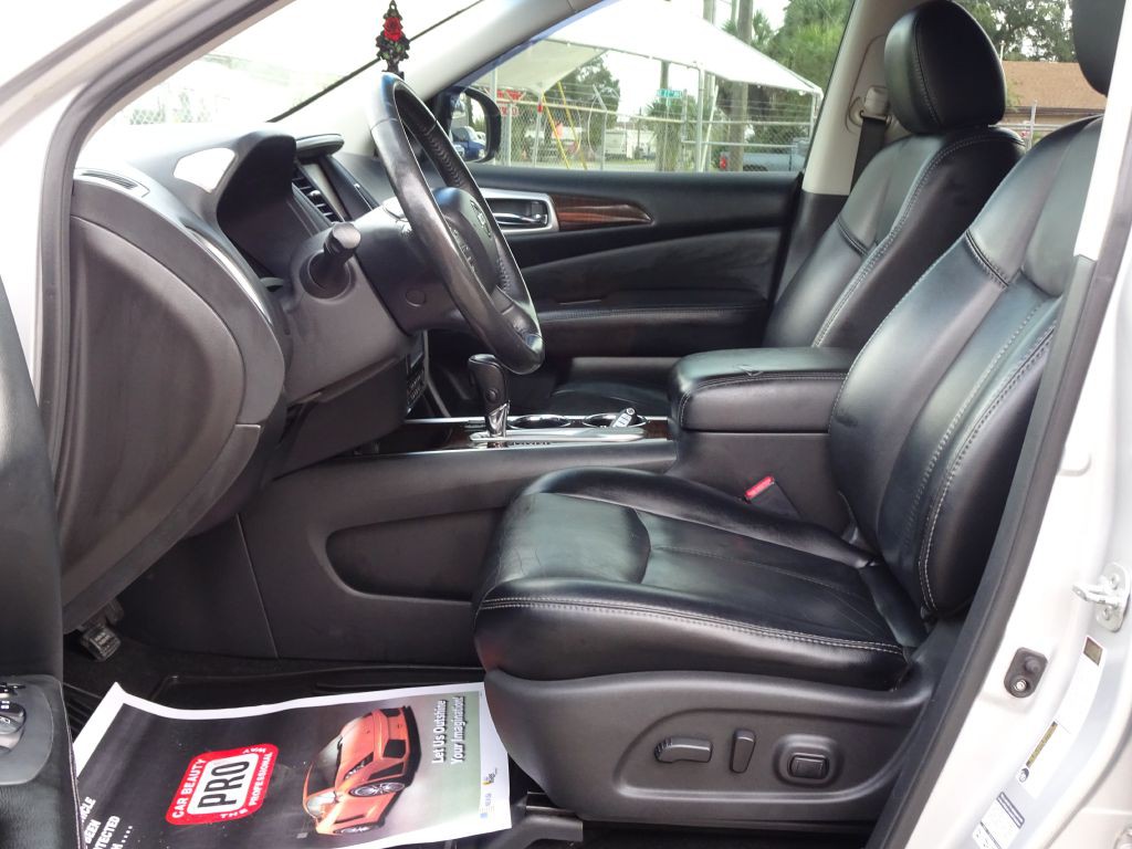 2014 Nissan Pathfinder Image 12