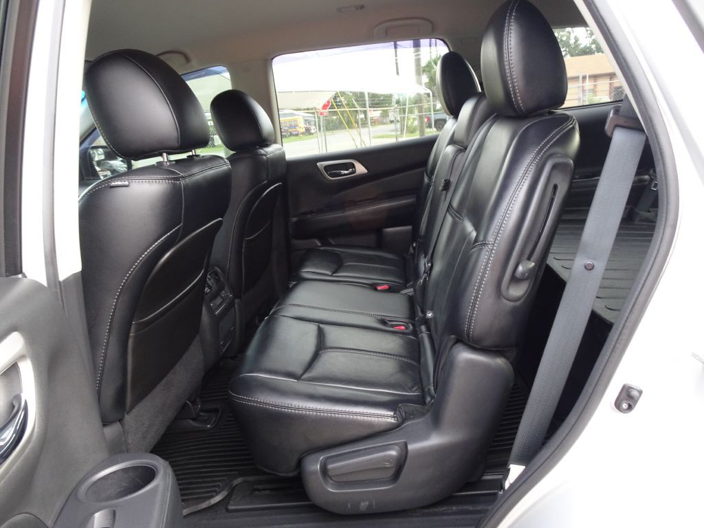 2014 Nissan Pathfinder Image 14
