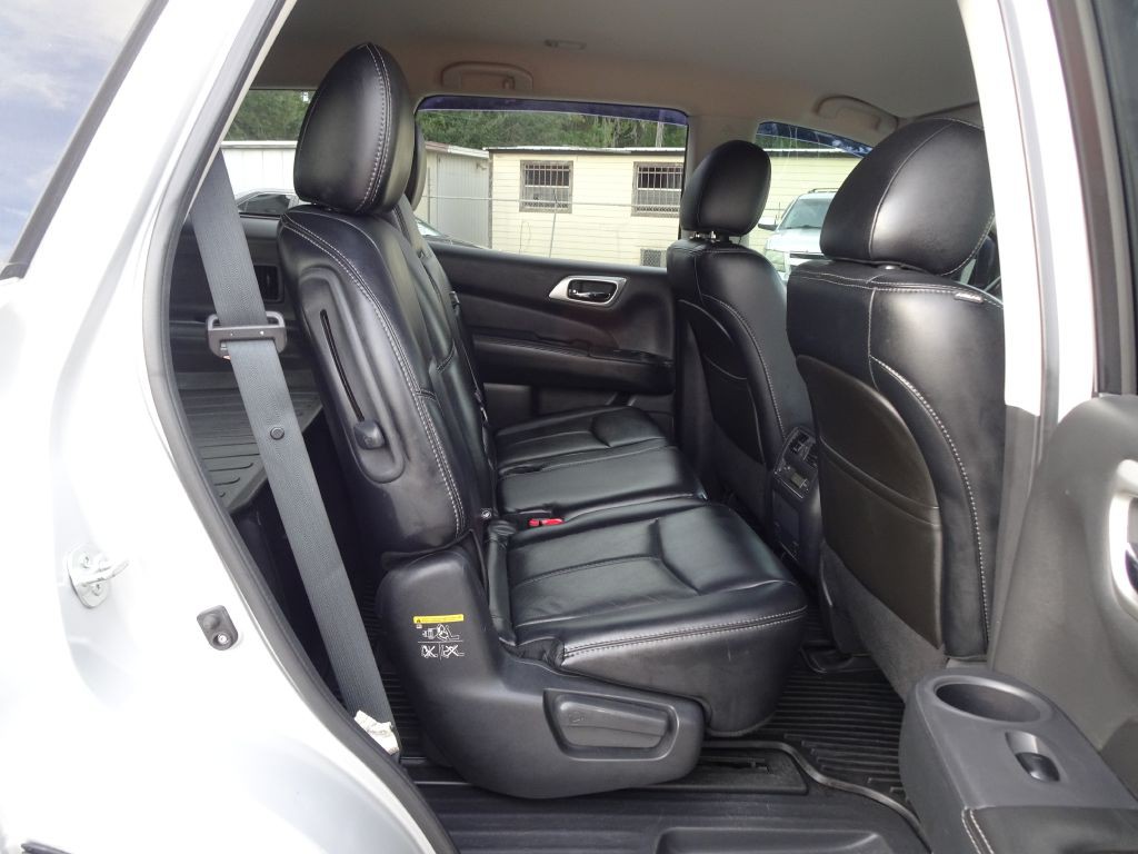 2014 Nissan Pathfinder Image 19