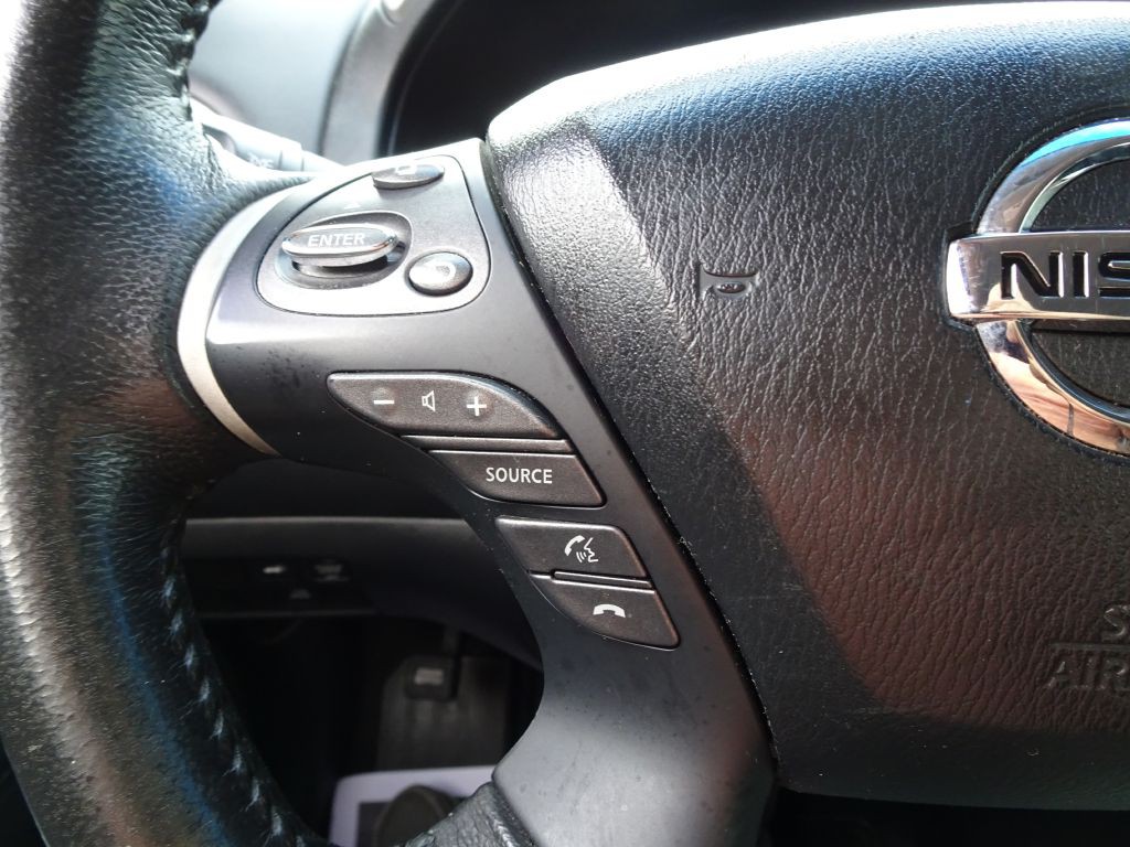2014 Nissan Pathfinder Image 23