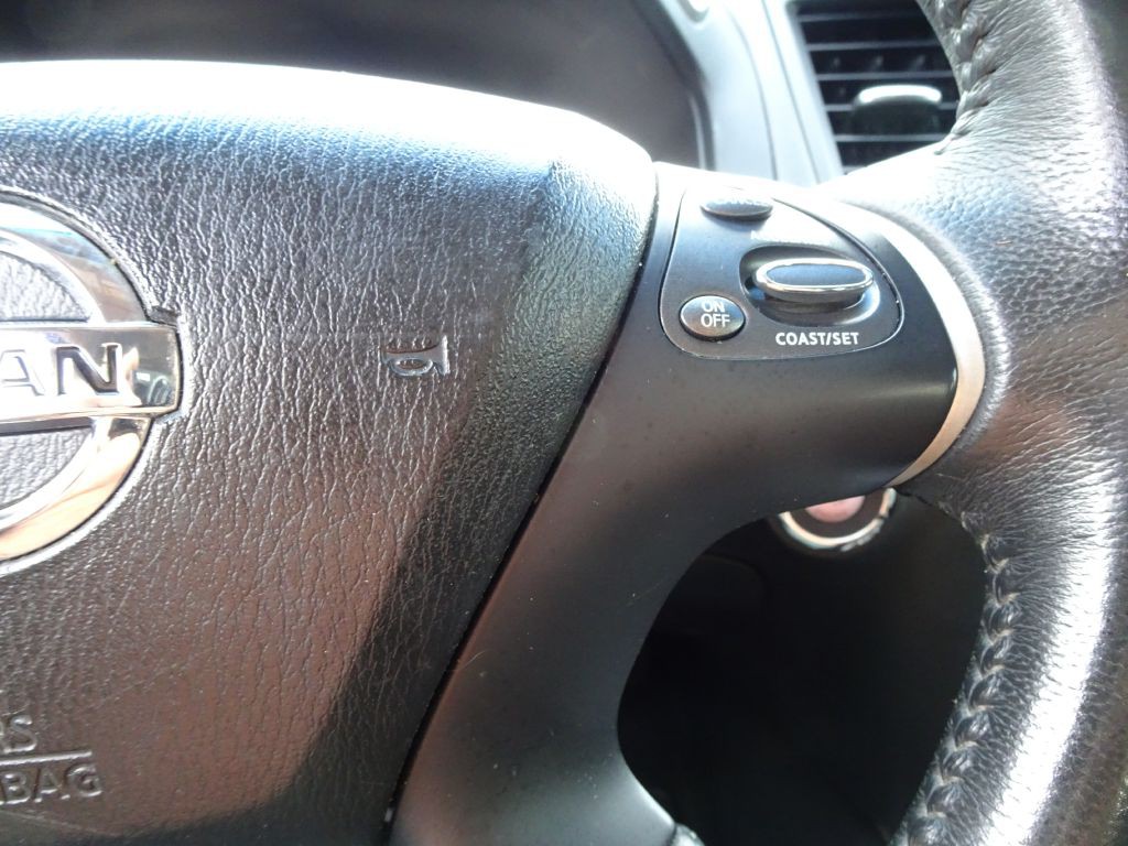 2014 Nissan Pathfinder Image 24