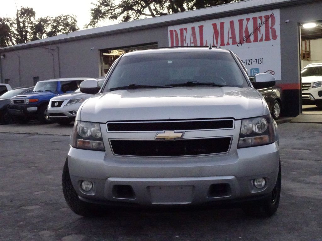 2010 Chevrolet Tahoe Image 2