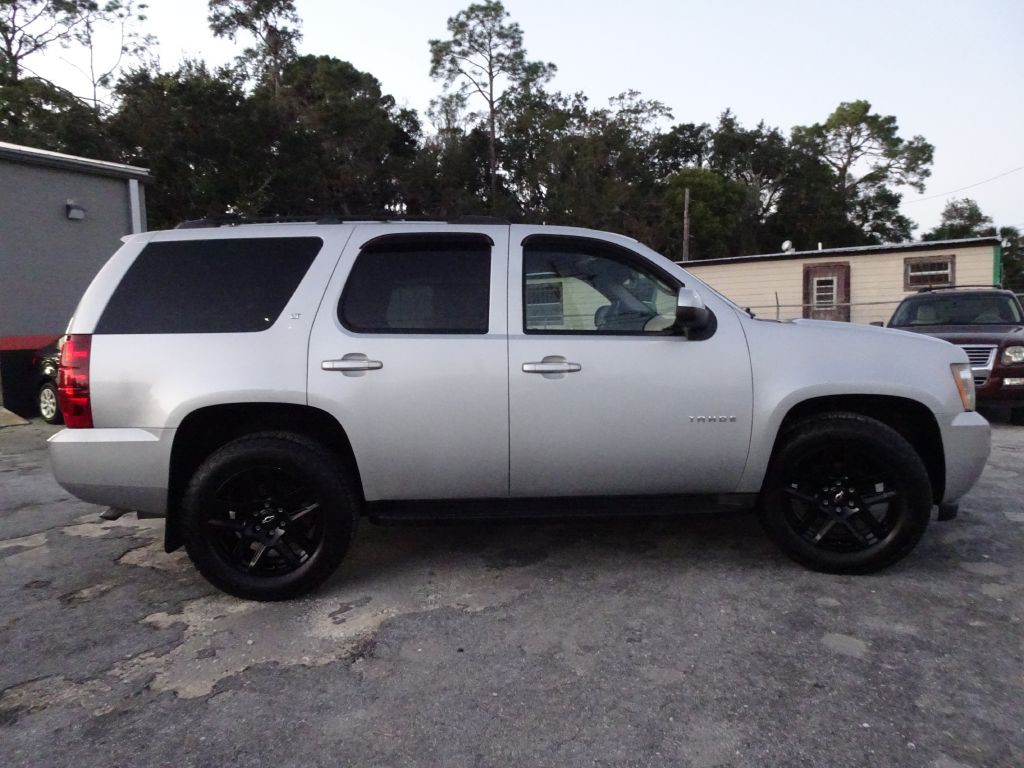 2010 Chevrolet Tahoe Image 4