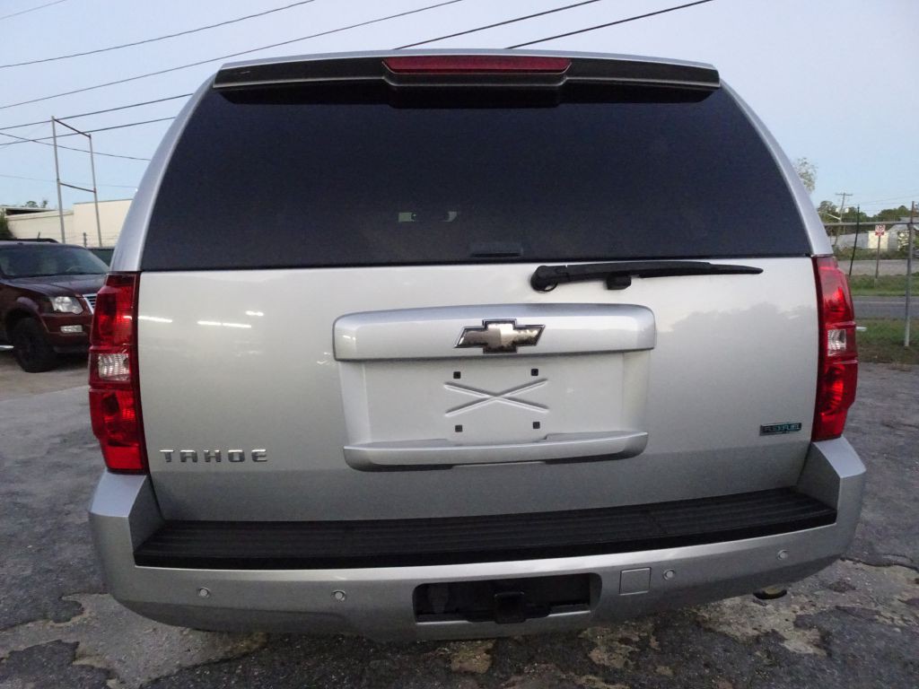 2010 Chevrolet Tahoe Image 6