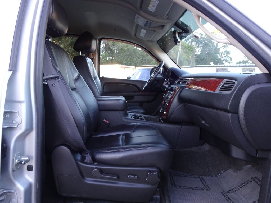 2010 Chevrolet Tahoe Image 25