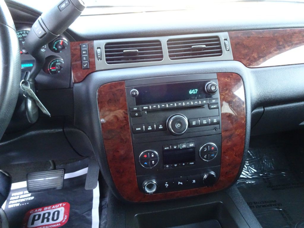 2010 Chevrolet Tahoe Image 33